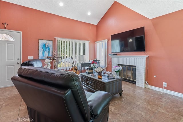 38224 San Mateo, Palmdale, CA 93551 — photo 5 of 40