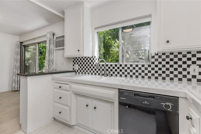 1632 Camden 204, Los Angeles, CA 90025 — photo 4 of 28