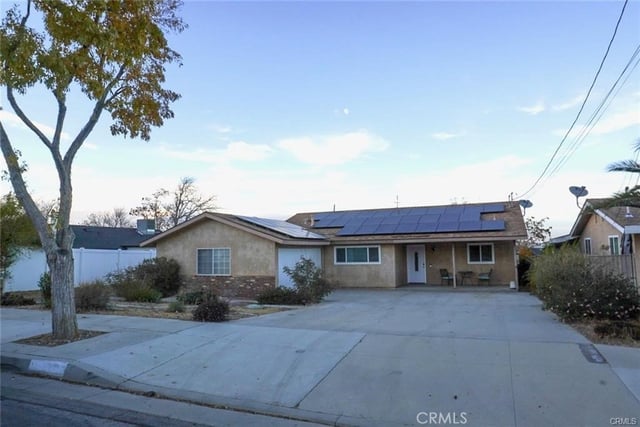 5059 W Avenue M4, Quartz Hill, CA 93536 — photo 2 of 2