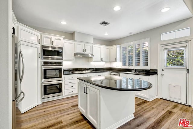 32211 Shoreview Drive, Westlake Village, CA 91361 — photo 8 of 38