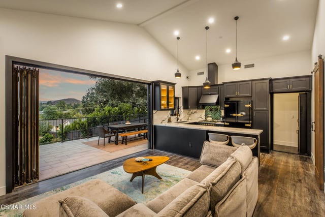 1049 Calle Las Trancas, Thousand Oaks, CA 91360 — photo 16 of 64