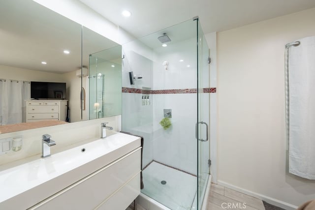 1301 Seward, Los Angeles, CA 90028 — photo 21 of 27