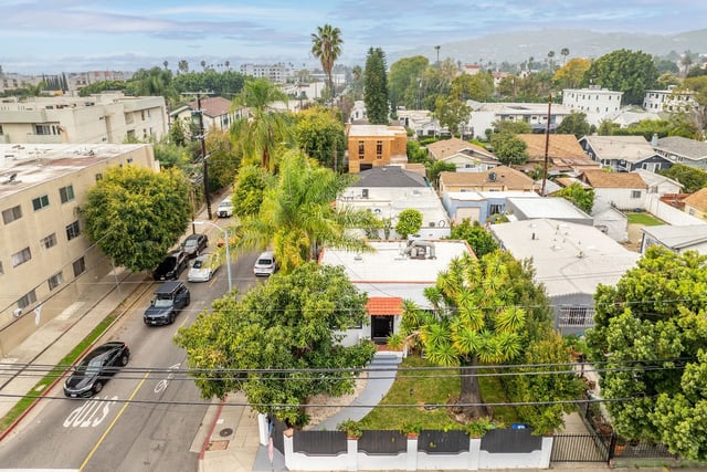 1301 Seward, Los Angeles, CA 90028 — photo 3 of 27