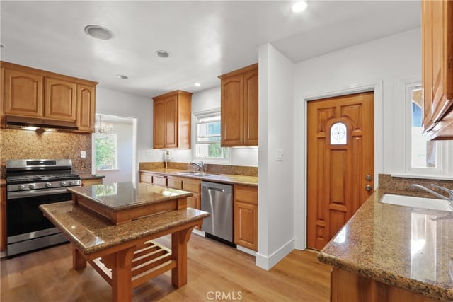 1131 E 2nd, Long Beach, CA 90802 — photo 14 of 40