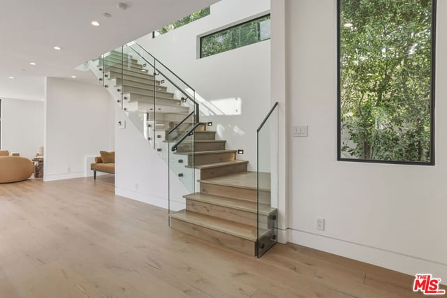 5316 Lennox Avenue, Sherman Oaks, CA 91401 — photo 9 of 75