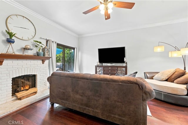 10234 Variel 5, Chatsworth, CA 91311 — photo 3 of 34