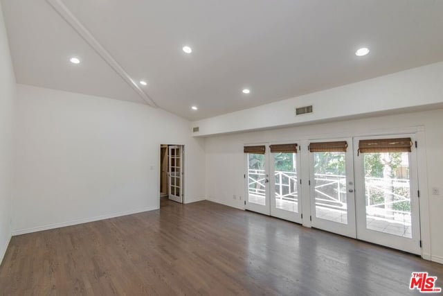4343 Shadyglade Avenue, Studio City, CA 91604 — photo 21 of 39