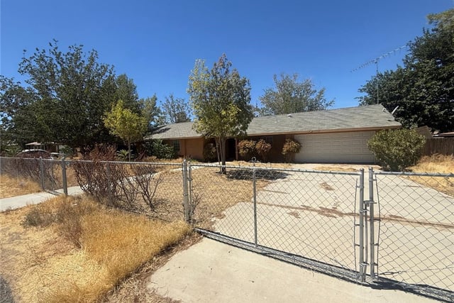 41111 172nd E, Lancaster, CA 93535 — photo 2 of 3