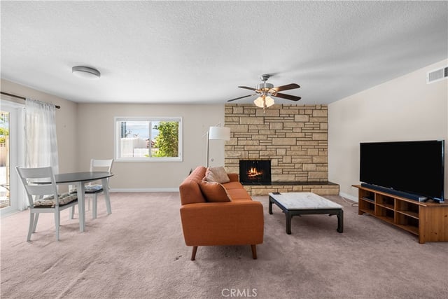 42827 Kilham Avenue, Lancaster, CA 93534 — photo 5 of 30