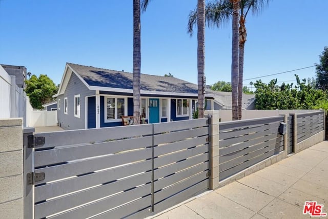 662 N DILLON Street, Los Angeles, CA 90026 — photo 3 of 36