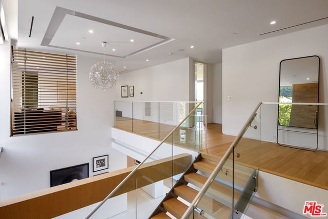 1401 Londonderry Place, Los Angeles, CA 90069 — photo 14 of 22