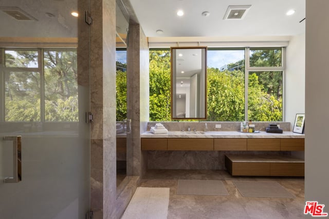 1401 Londonderry Place, Los Angeles, CA 90069 — photo 17 of 22