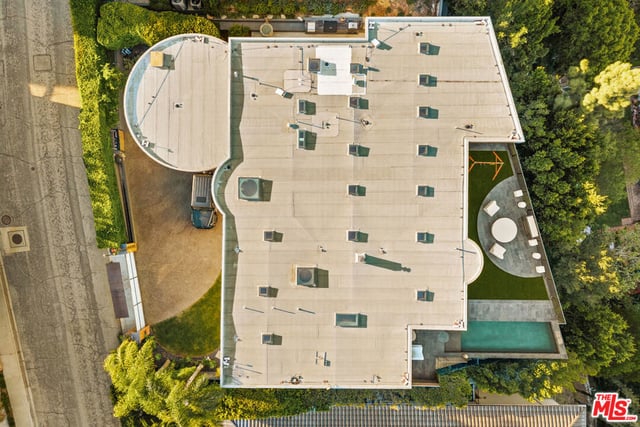 9353 Nightingale Drive, Los Angeles, CA 90069 — photo 19 of 20