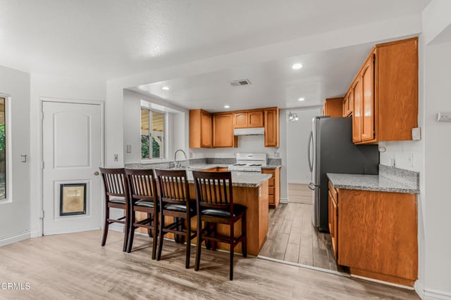 812 W Ave H-5, Lancaster, CA 93534 — photo 12 of 41