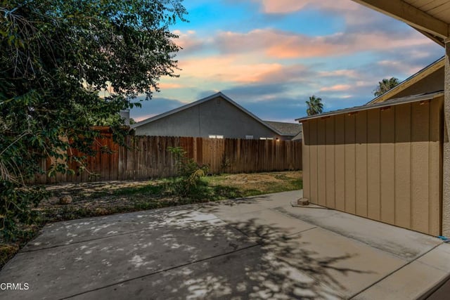 812 W Ave H-5, Lancaster, CA 93534 — photo 37 of 41