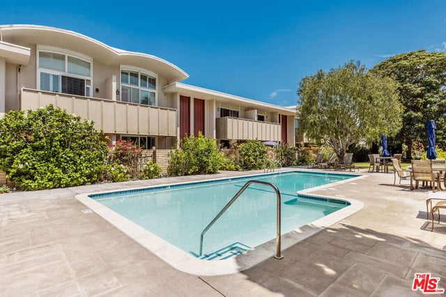 4754 La Villa Marina Unit D, Los Angeles, CA 90292 — photo 33 of 35