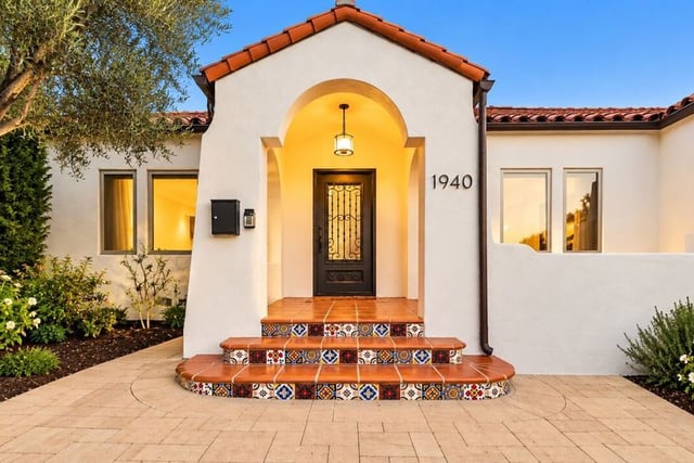 1940 N Western Avenue, Los Angeles, CA 90027 — photo 2 of 43