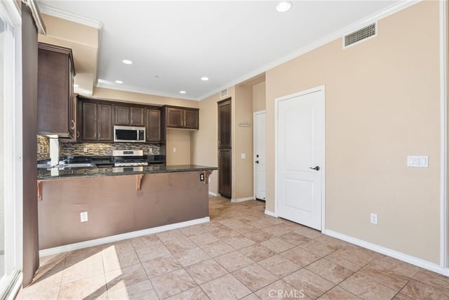 11379 Villa Del Sol, Pacoima, CA 91331 — photo 11 of 41