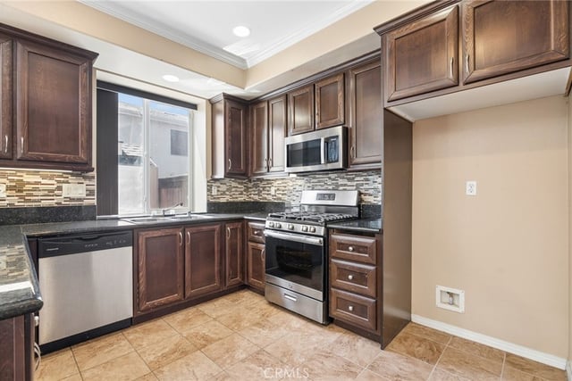 11379 Villa Del Sol, Pacoima, CA 91331 — photo 12 of 41