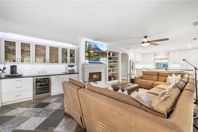 30338 JUNE ROSE CT, Castaic, CA 91384 — photo 13 of 68
