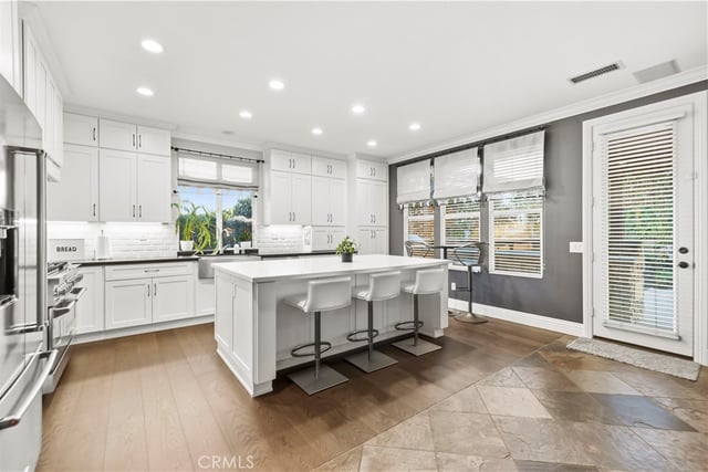 30338 JUNE ROSE CT, Castaic, CA 91384 — photo 17 of 68