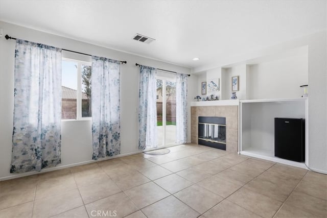 43646 Rialto, Lancaster, CA 93535 — photo 15 of 35