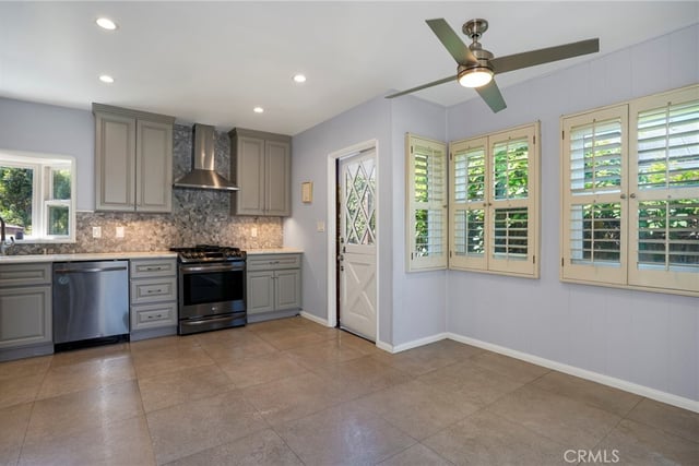 6320 W 85th Street, Los Angeles, CA 90045 — photo 6 of 35