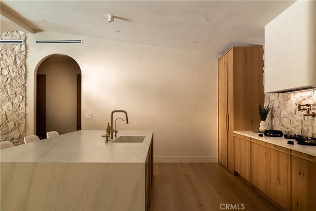 18840 La Amistad, Tarzana, CA 91356 — photo 13 of 66