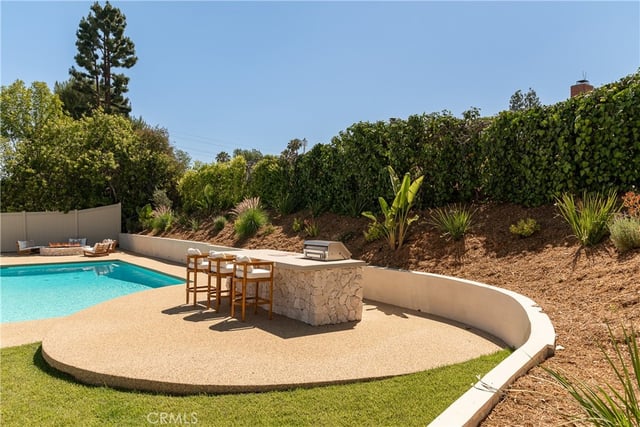 18840 La Amistad, Tarzana, CA 91356 — photo 31 of 66