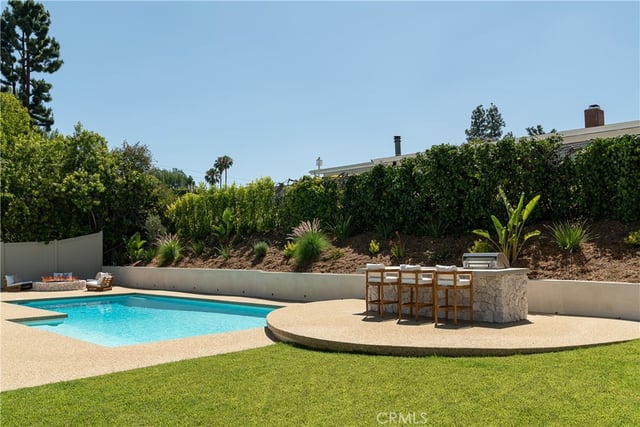 18840 La Amistad, Tarzana, CA 91356 — photo 34 of 66