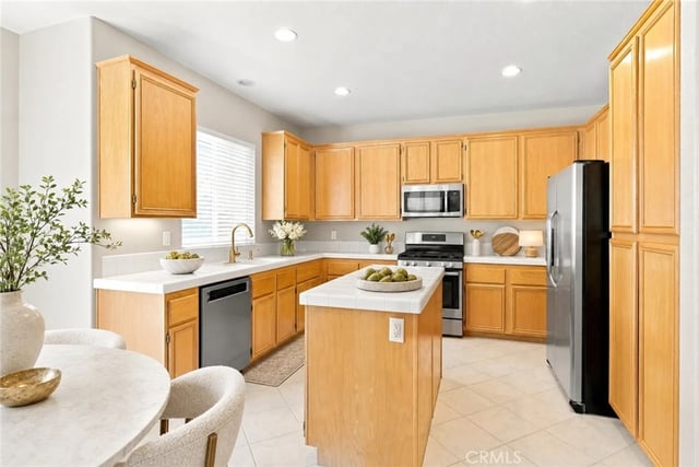 28282 Cedar Lane, Saugus, CA 91350 — photo 40 of 51