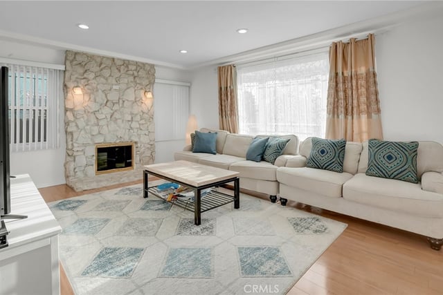 9812 S Denker, Los Angeles, CA 90047 — photo 5 of 38