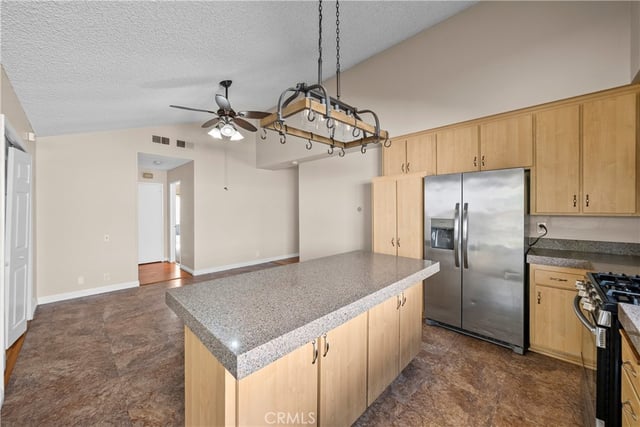 5695 Bloomfield, Simi Valley, CA 93063 — photo 9 of 27