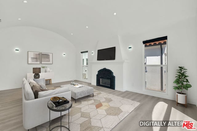 3021 Wellington Road, Los Angeles, CA 90016 — photo 6 of 19