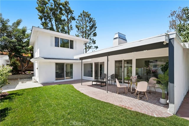 23800 Hatteras Street, Woodland Hills, CA 91367 — photo 18 of 25