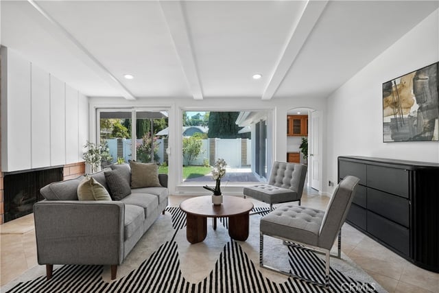 23800 Hatteras Street, Woodland Hills, CA 91367 — photo 6 of 25