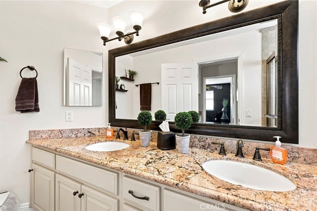 696 Corte Vina, Camarillo, CA 93010 — photo 39 of 61
