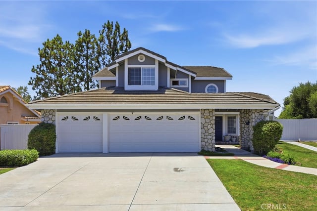 696 Corte Vina, Camarillo, CA 93010 — photo 4 of 61