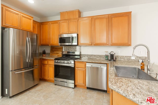 25554 Huxley Drive, Stevenson Ranch, CA 91381 — photo 11 of 50