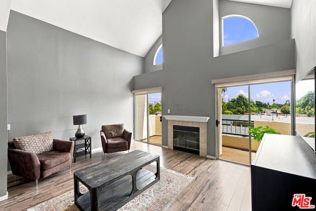 14347 Albers Street 302, Los Angeles, CA 91401 — photo 4 of 20