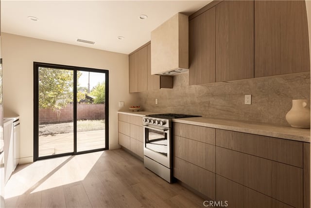 5724 Bianca, Encino, CA 91316 — photo 10 of 34