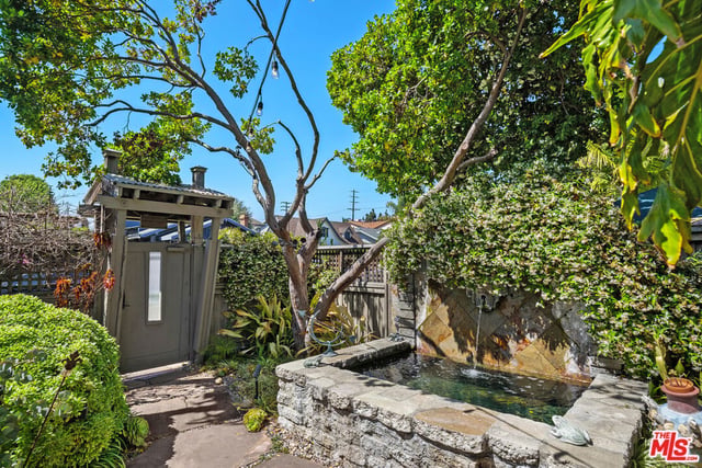 1216 Elm Street, Los Angeles, CA 90291 — photo 5 of 24