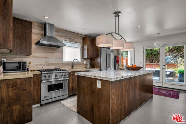 34 Anchorage Street, Los Angeles, CA 90292 — photo 14 of 44