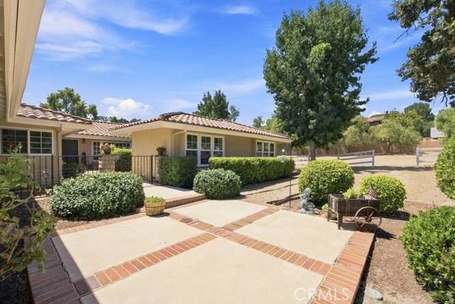 28042 Balkins, Agoura Hills, CA 91301 — photo 26 of 32