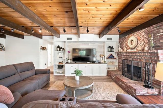 28042 Balkins, Agoura Hills, CA 91301 — photo 7 of 32