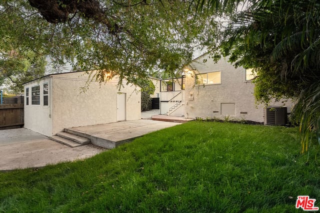 8420 Bleriot Avenue, Los Angeles, CA 90045 — photo 18 of 20