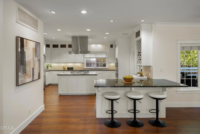 10128 Golden Oaks Avenue, Los Angeles, CA 91042 — photo 11 of 62