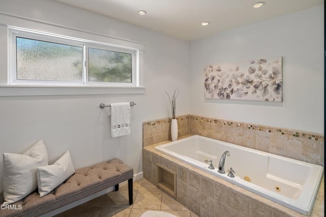 10128 Golden Oaks Avenue, Los Angeles, CA 91042 — photo 28 of 62