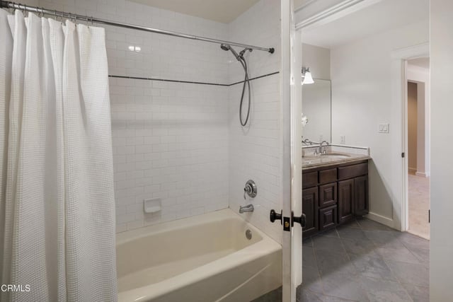 10128 Golden Oaks Avenue, Los Angeles, CA 91042 — photo 37 of 62