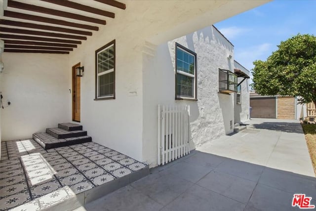 1135 W 81st Place, Los Angeles, CA 90044 — photo 18 of 45